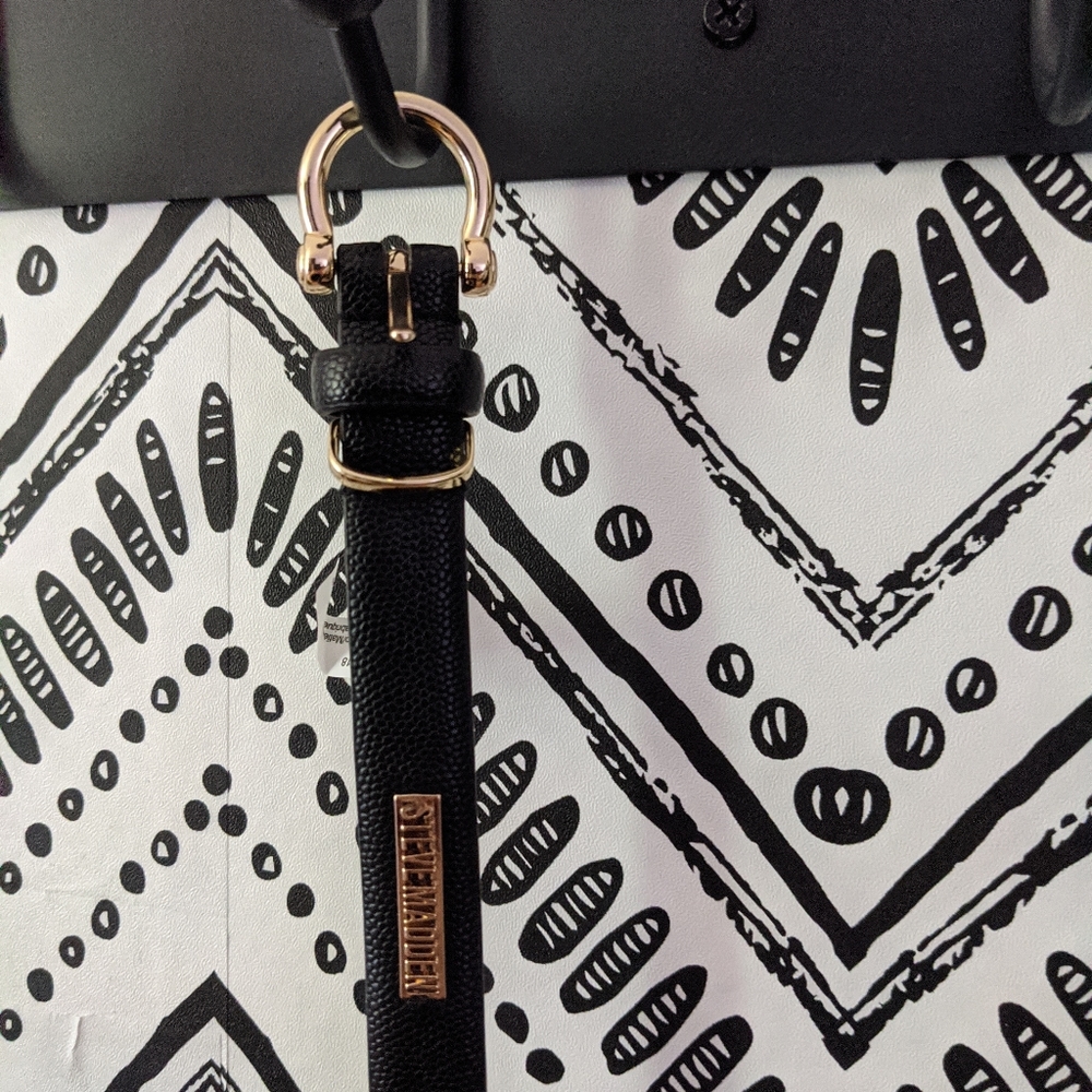 Steve Madden faux leather belt w gold hardware